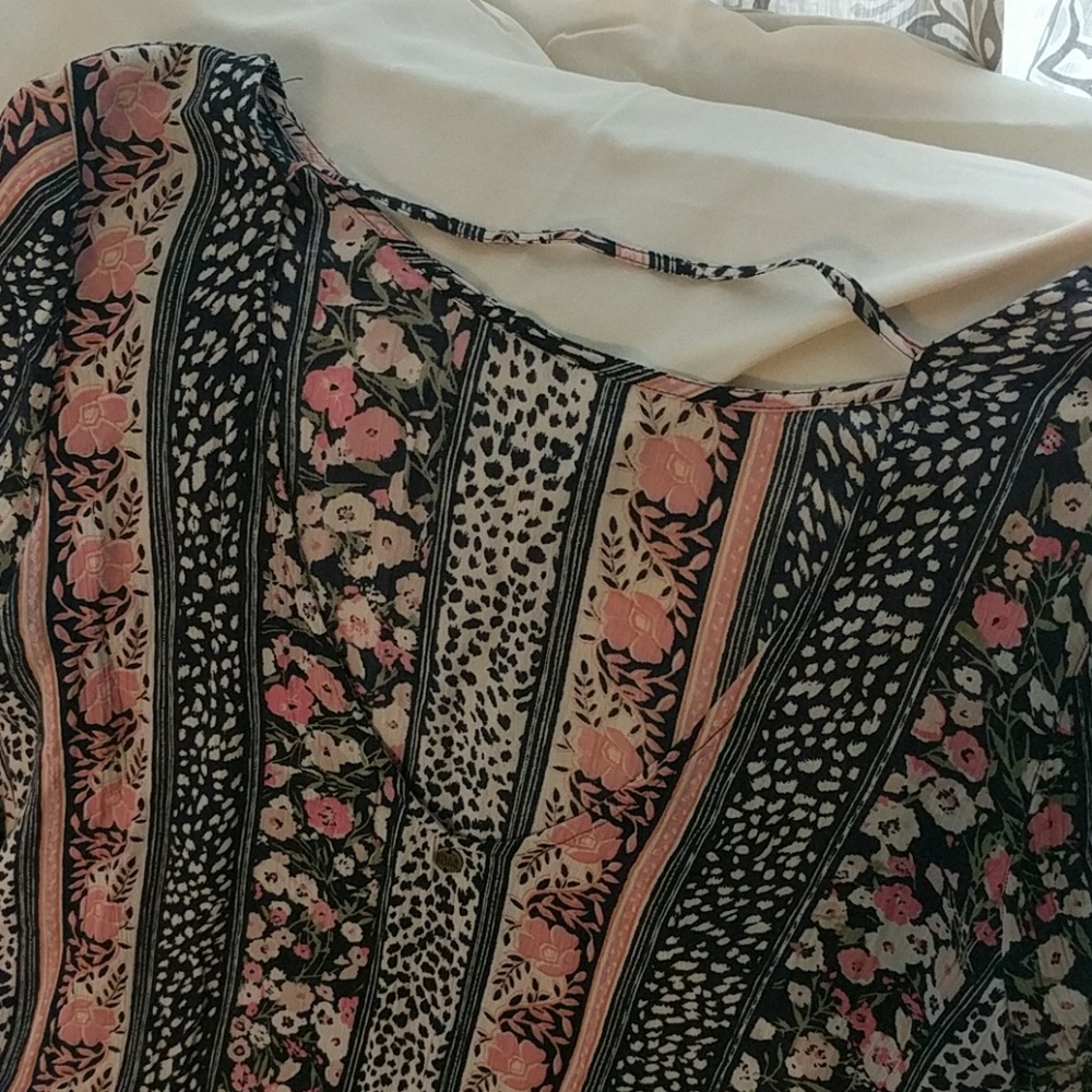 Billabong summer dress medium - Picture 3 of 4